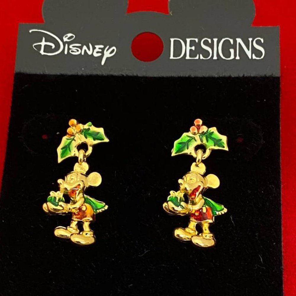 Disney earrings Mickey Mouse Christmas / Xmas NWT